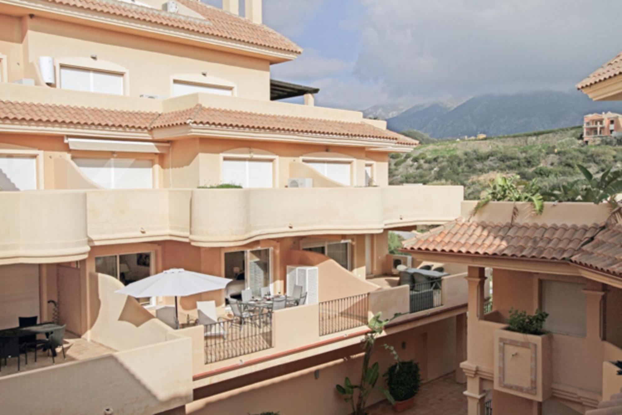 Aloha Hill Club Lluxury 5 Star Golf Resort Near Puerto Banus And Marbella Kültér fotó